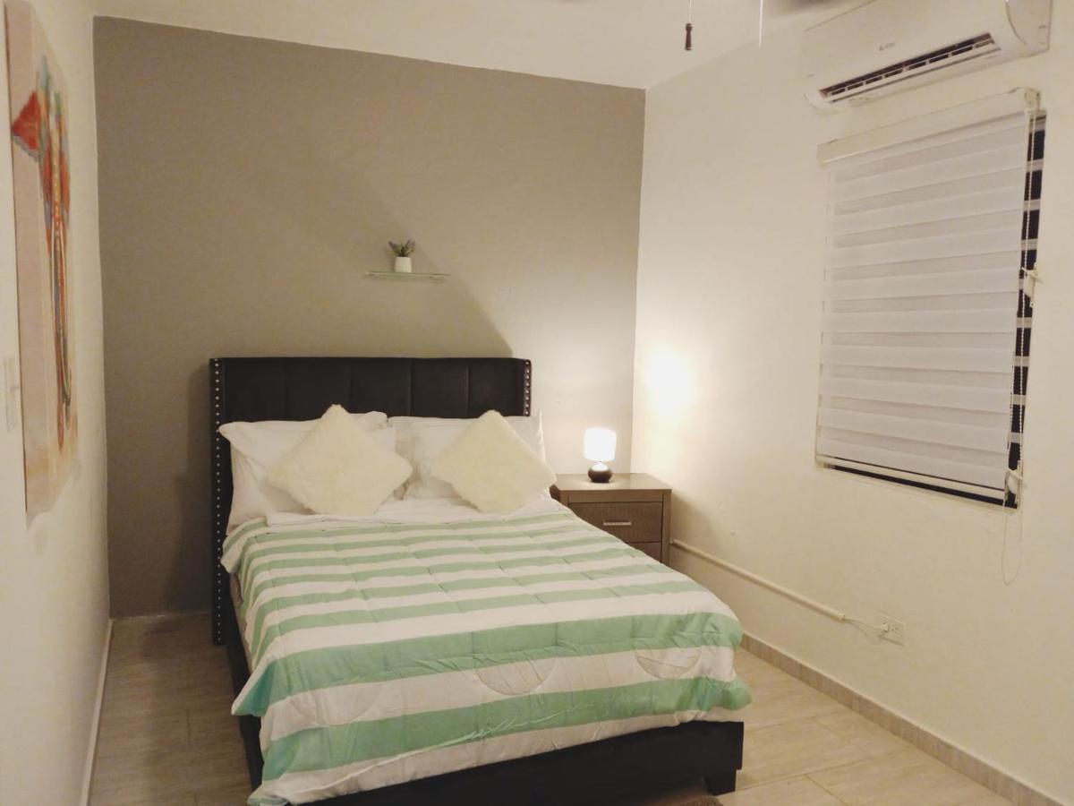 Urban Lodgings Two @ Roosevelt 457 Σαν Χουάν Εξωτερικό φωτογραφία